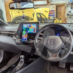 Wireless Apple CarPlay, Wireless Android Auto, Wireless Phone Mirroring Interface on the original screen for Toyota 2013-2018