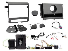 CTKLR10 Land Rover Discovery Double Din Car Stereo Fascia Complete Installation Fitting Kit (with basic display)